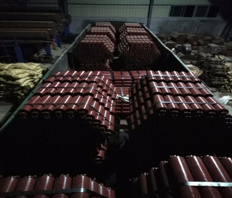 整車(chē)托輥發(fā)往陜西榆林大柳塔